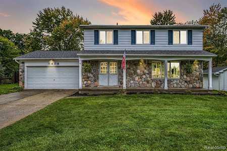 5424 Fairview Dr Grand Blanc Twp, MI 48439