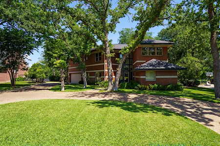 30315 Oak Tree DR Georgetown, TX 78628