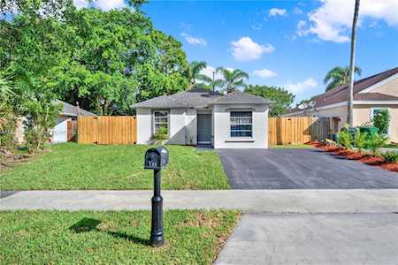 738 SW 7th Ter Florida City, FL 33034