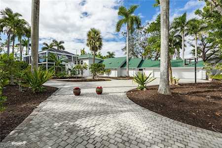 8721 Cajuput Cove Fort Myers, FL 33919