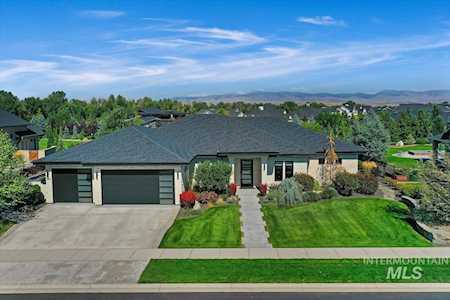 698 S Hiddenwood Lane Eagle, ID 83616