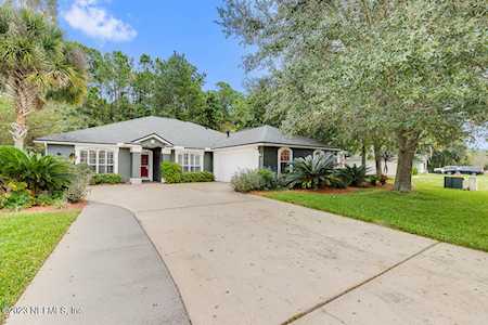 593 Lady Lake RD W Jacksonville, FL 32218