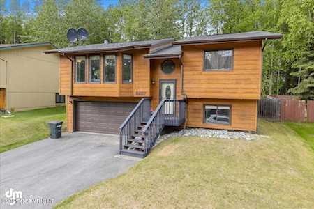 8827 Dome Circle Eagle River, AK 99577