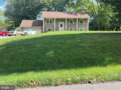 12312 Sherwood Forest Dr Mount Airy, MD 21771
