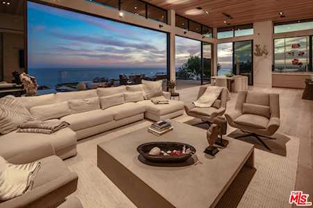 3881 Puerco Canyon Rd Malibu, CA 90265