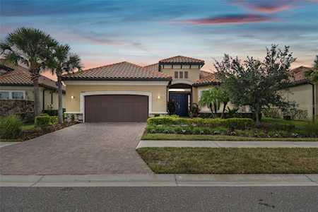 8610 Sorano Villa Dr Tampa, FL 33647
