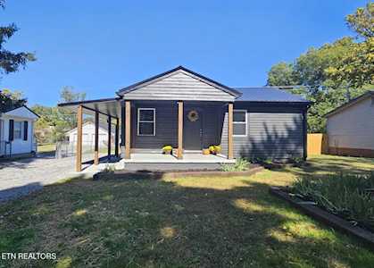 136 Main Rd Maryville, TN 37804