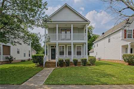 247 W Gilbert St Hampton, VA 23669