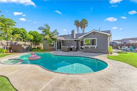 17312 Gibson Circle Huntington Beach, CA 92647