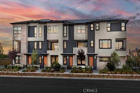 2941 W Lincoln Ave Unit 1 Anaheim, CA 92801