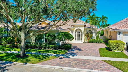 8277 Xanthus Lane Wellington, FL 33414