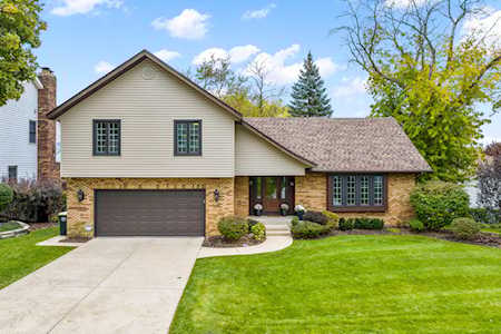 642 Paddock Ln Libertyville, IL 60048