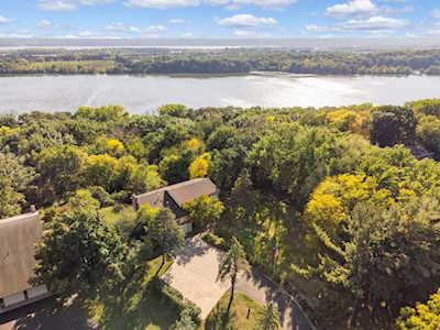 7653 113th Street S Cottage Grove, MN 55016