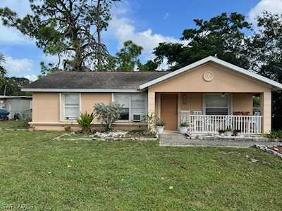 1369 Brookhill Dr Fort Myers, FL 33916
