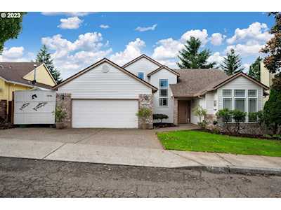 13655 SE 123rd AVE Clackamas, OR 97015