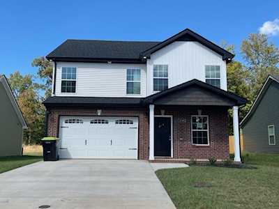 15 Cardinal Creek Clarksville, TN 37040