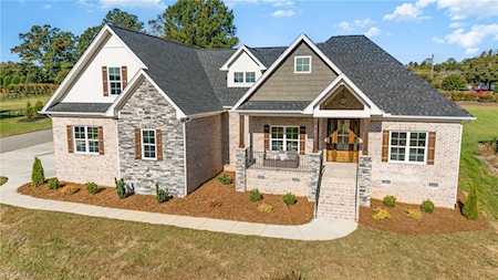 7401 Harkwood Court Oak Ridge, NC 27310