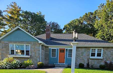 10 Driftway St Hopedale, MA 01747