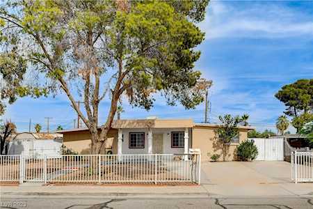2716 Hickey Ave North Las Vegas, NV 89030
