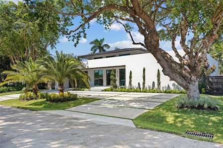 2709 NE 27th Ct Fort Lauderdale, FL 33306