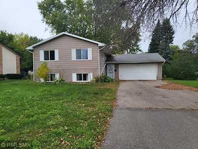 910 Dakota Street S Shakopee, MN 55379