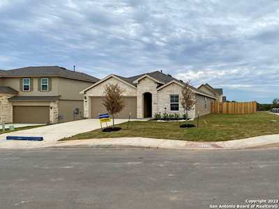 5102 Gully Way San Antonio, TX 78266