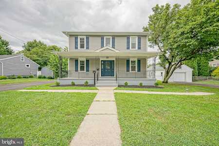 566 Buttonwood Ave Maple Shade, NJ 08052