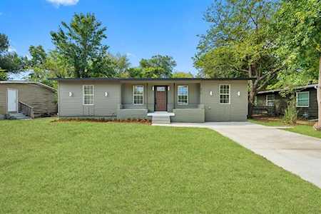 810 Harmon Terrace Arlington, TX 76010