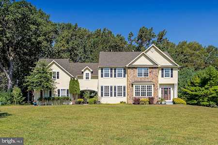 133 Hunters Run Swedesboro, NJ 08085