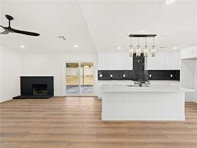 1523 Lucky St Las Vegas, NV 89104