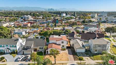 4342 Angeles Vista Blvd View Park, CA 90008