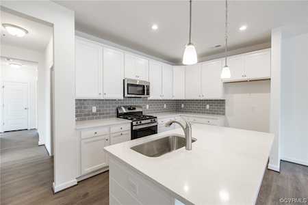 12101 Oxford Landing Dr #202 Glen Allen, VA 23059