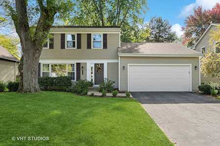 2056 Garth Ct Naperville, IL 60565