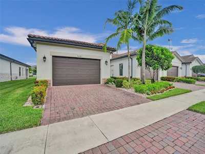 7497 S Blue Spring Dr Parkland, FL 33067