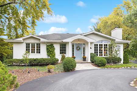 4219 Belle Aire Ln Downers Grove, IL 60515