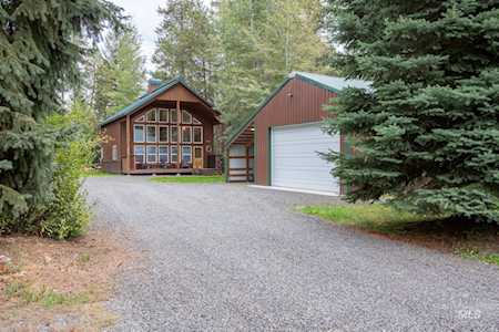 12850 Axle Road Donnelly, ID 83615