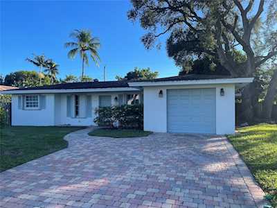 798 NW 7th St Boca Raton, FL 33486