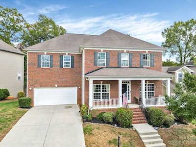 7333 Chaddsley Dr Huntersville, NC 28078