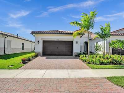 7628 N Blue Spring Dr #7628 Parkland, FL 33067
