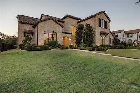1808 Cheyenne Park Lane Southlake, TX 76092
