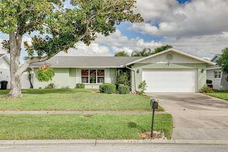 2463 Moore Haven Dr E Clearwater, FL 33763