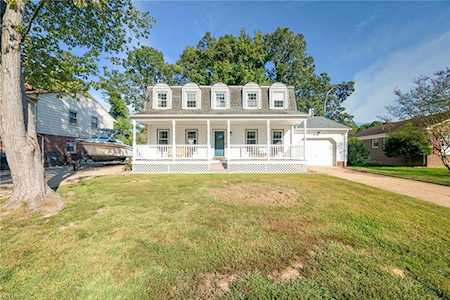 119 Debbie Ln Newport News, VA 23602
