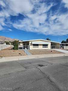 360 Sir Richard East Dr Las Vegas, NV 89110