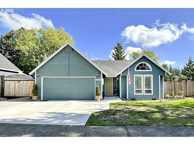 14972 NW Farmstead CT Beaverton, OR 97006