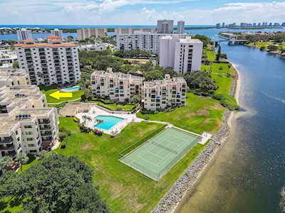 372 Golfview Road #301 North Palm Beach, FL 33408
