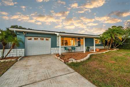 5261 27th Ave N St. Petersburg, FL 33710