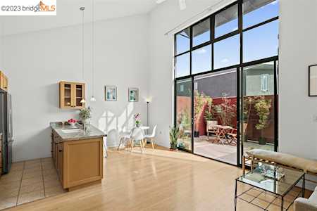 2704 8th St Berkeley, CA 94710