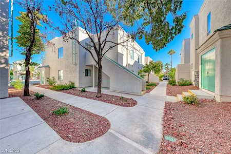 7100 Pirates Cove Rd #2107 Las Vegas, NV 89145