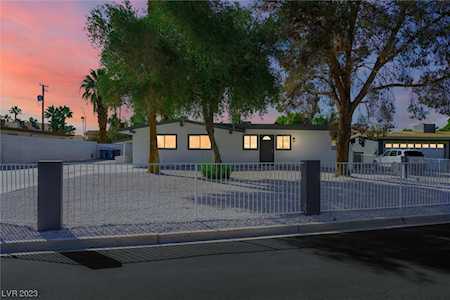 1409 Bryn Mawr Ave Las Vegas, NV 89102