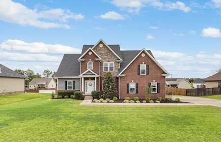 2446 Ellsworth Dr Clarksville, TN 37043